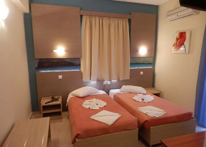 Planos Beach Aparthotel